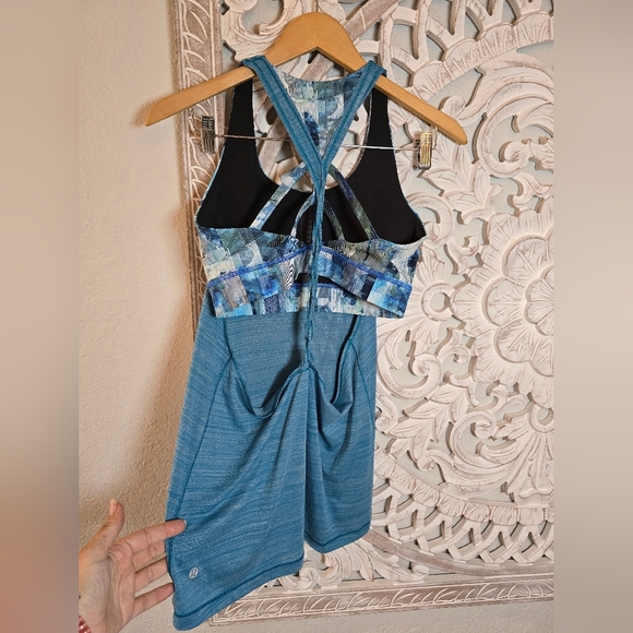 Lululemon Women's Twist And Toil Tank Top Teal Blue Sport Bra Size 10 - Picture 4 of 6